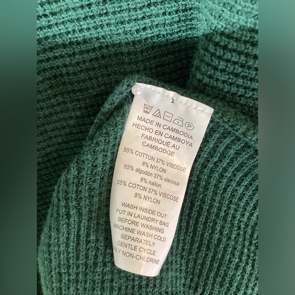 Michael Kors Woman’s Sweater Top Size M Color Green Long Sleeves Knit - Picture 10 of 12